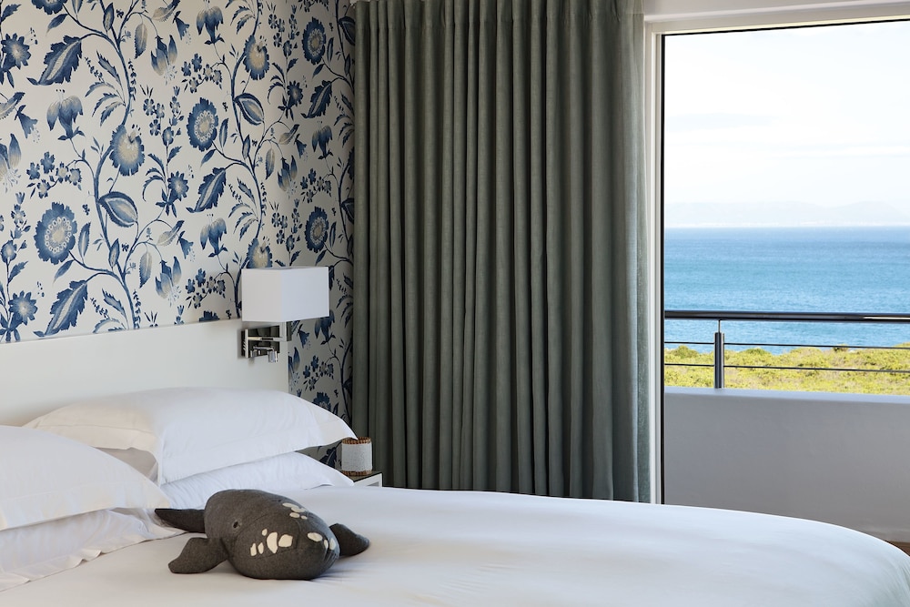 One Marine Drive Boutique Hotel 14/73