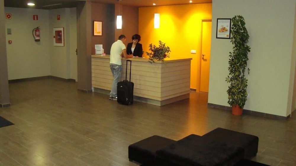280 Hotel Formerly Premiere Classe Zaragoza 280 9/54