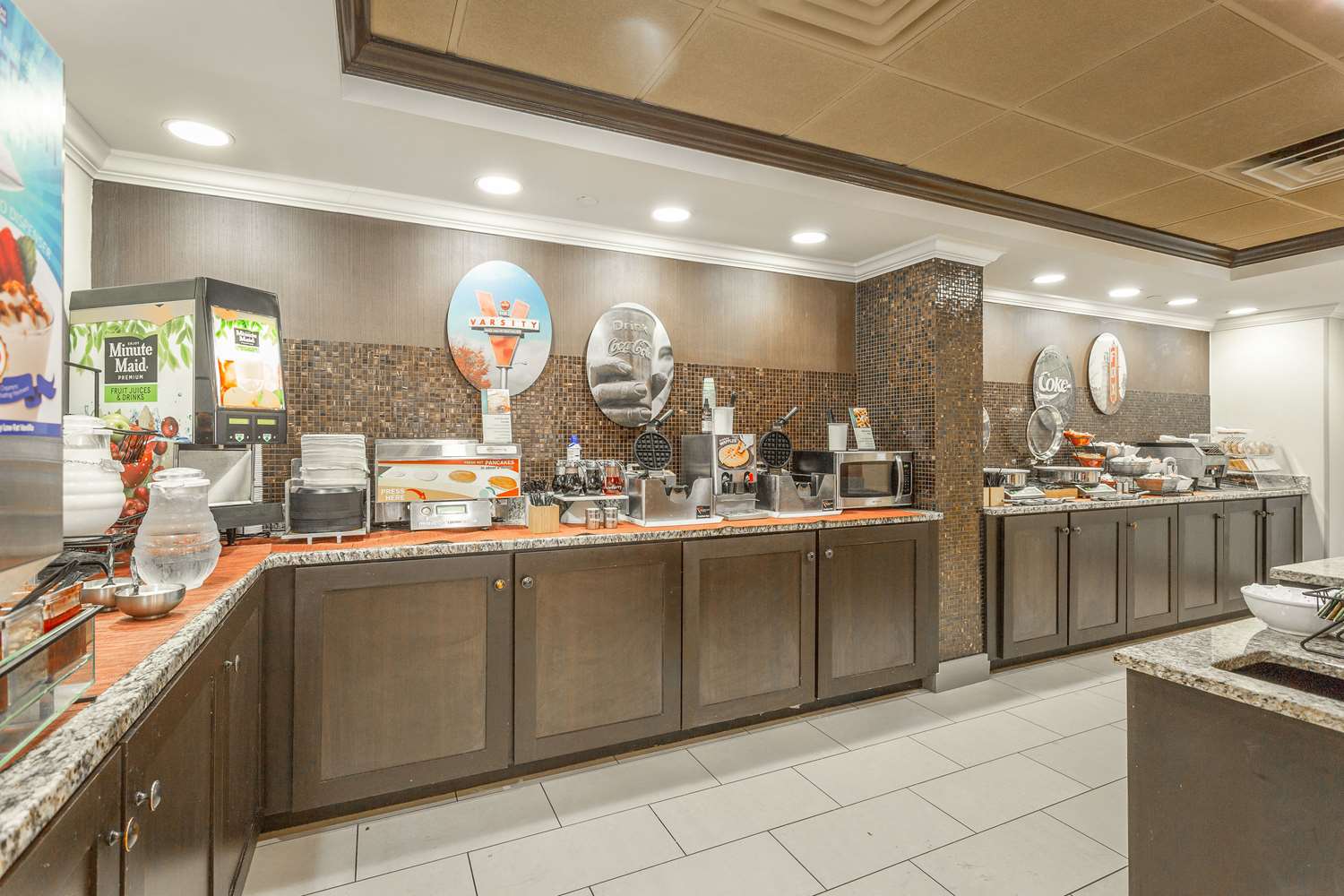 Inn at the Peachtrees, an Ascend Collection Hotel 6/39