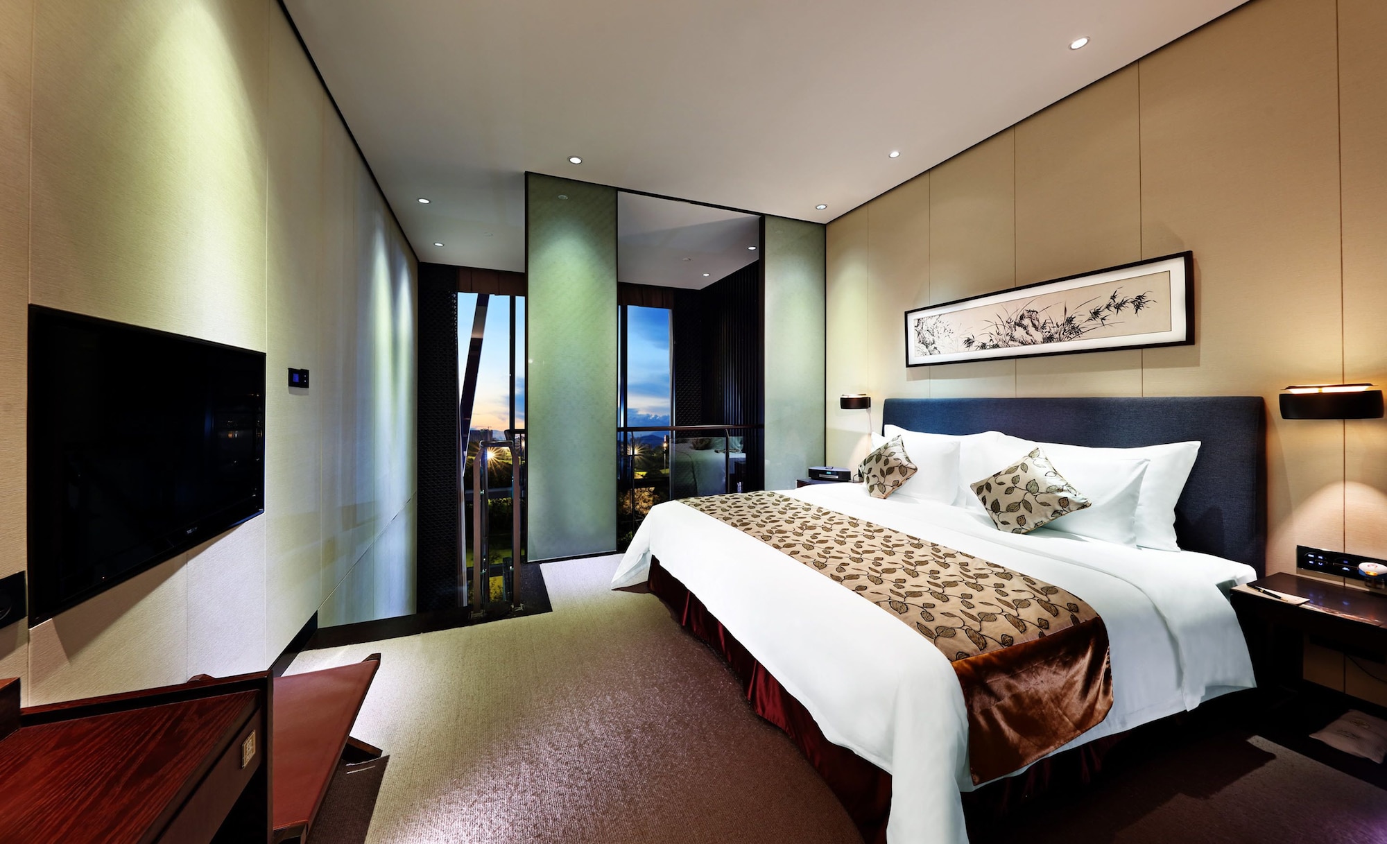Duplex, Deluxe, King Bed, Golf Course View, Balcony