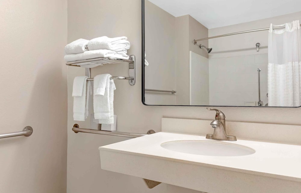 Extended Stay America Washington D.C. - Tysons Corner 51/54