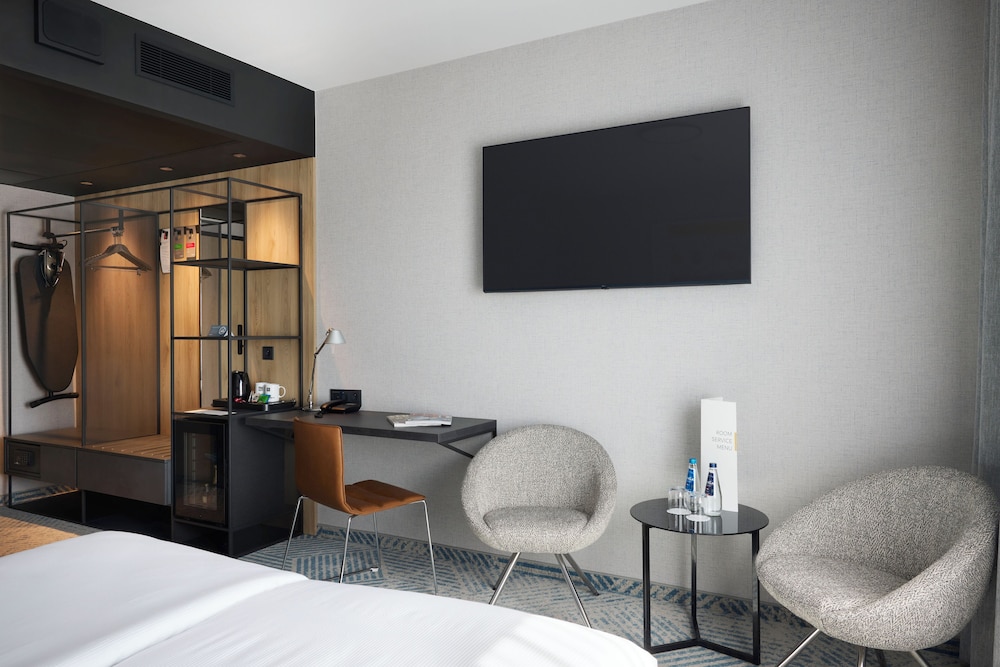Q Hotel Plus Wroclaw 67/74