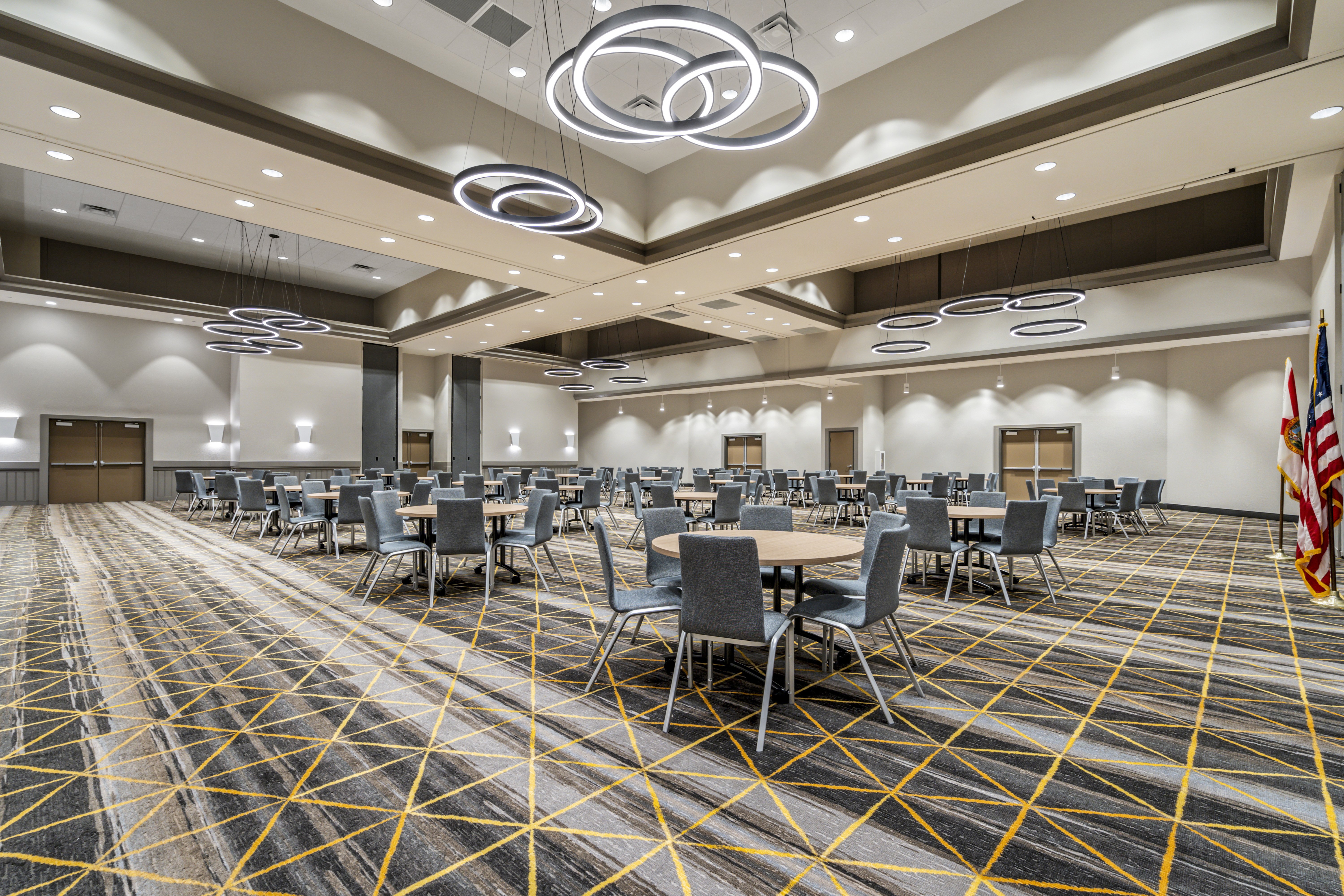 Holiday Inn Orlando Intl Drive - Conv Center 36/50