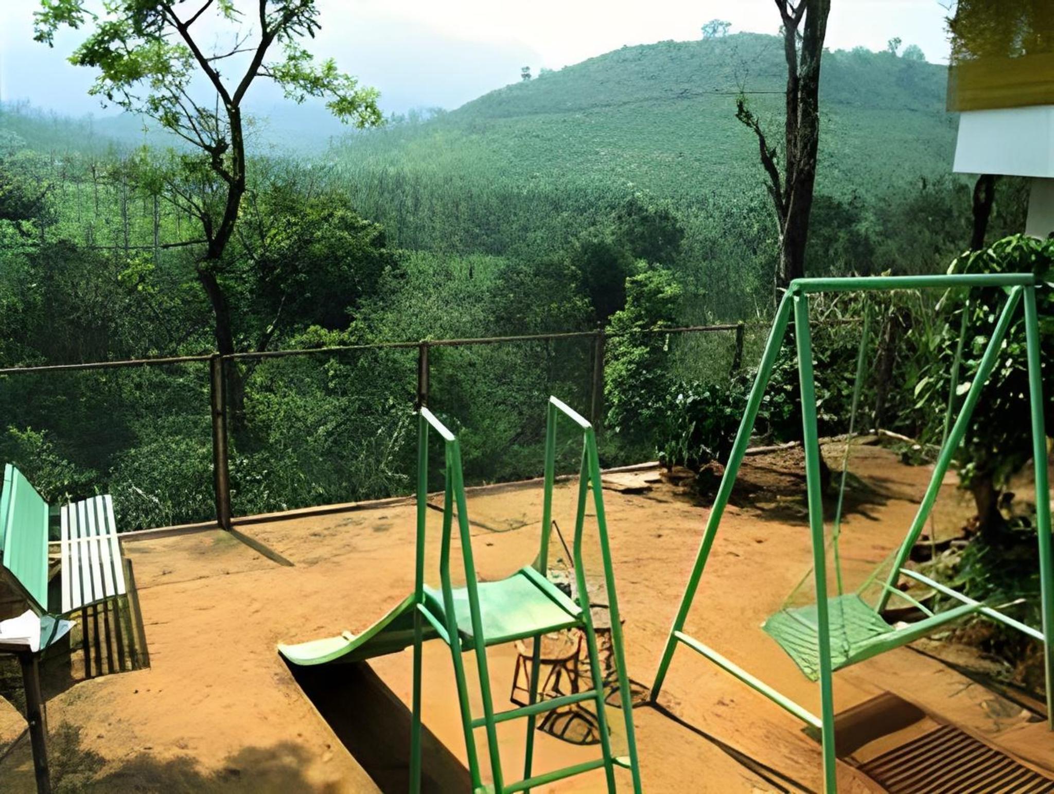 PLANET GREEN PLANTATION RESORTS 33/55