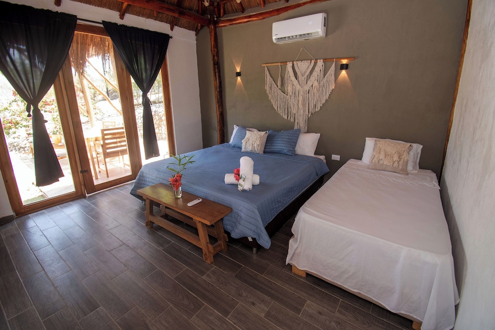 Santuario Beach Hostel 12/48