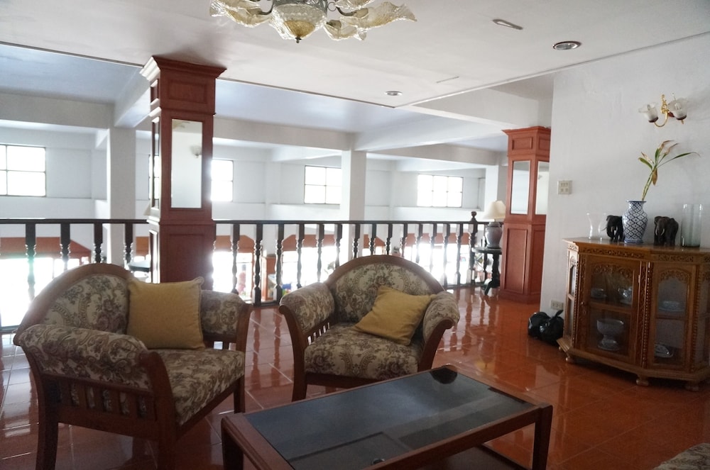 Dee-Lek Guesthouse And Restaurant 14/24