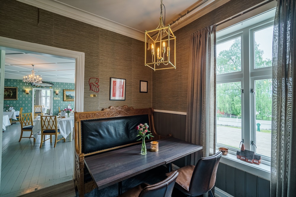Gloppen Hotel by Classic Norway Hotels 32/50