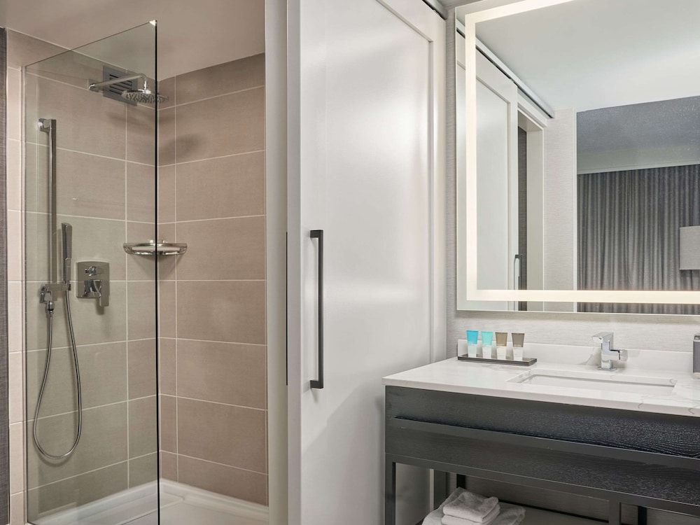 Hyatt Regency Deerfield 53/57