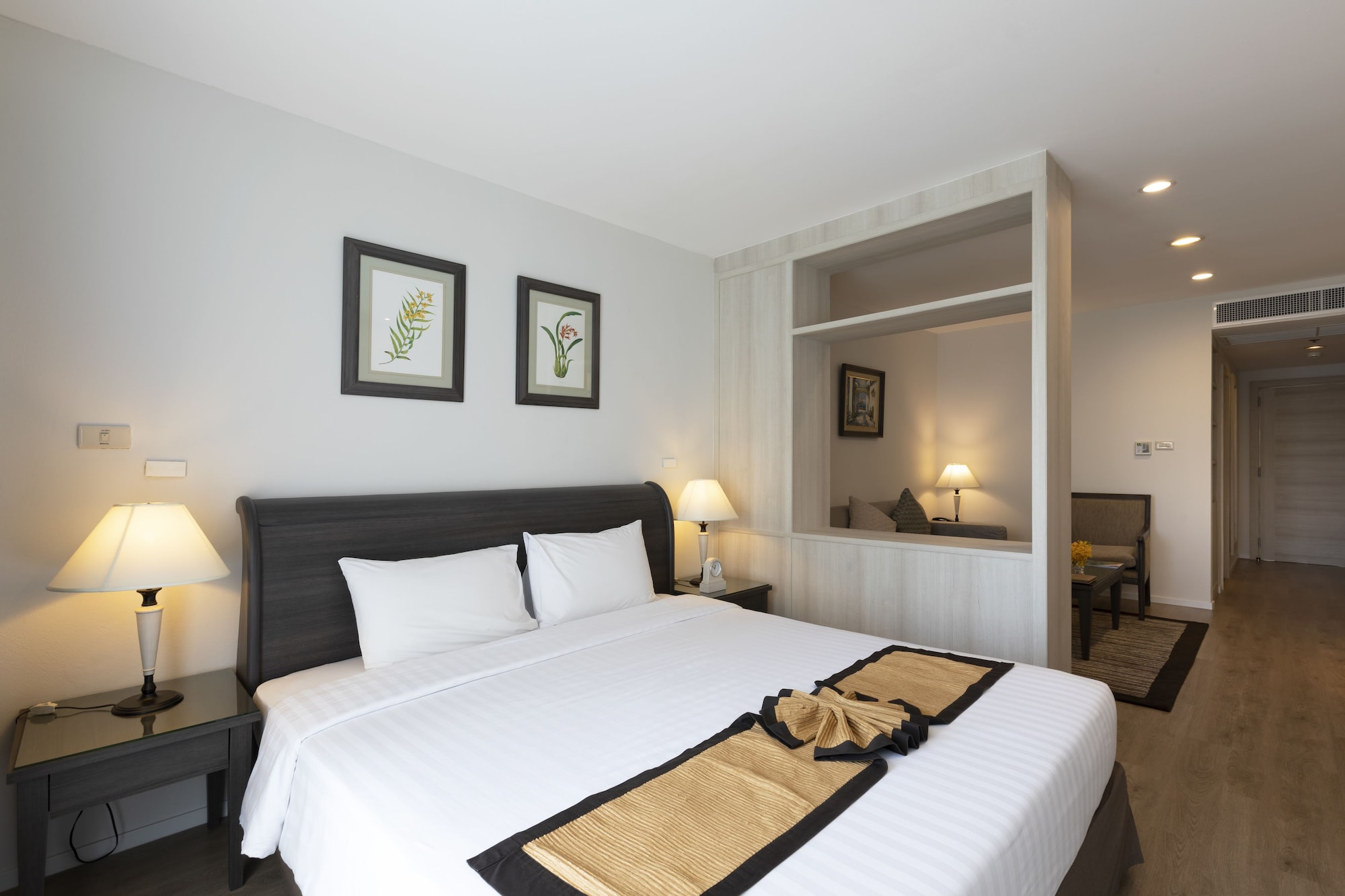 Studio, Suite, King Bed