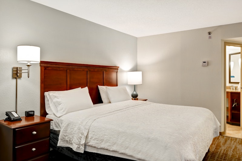 HAMPTON INN BECKLEY 8/34