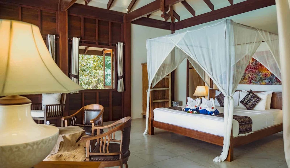 2 Bedrooms, Pool, Villa, 2 King Beds, Beach Front