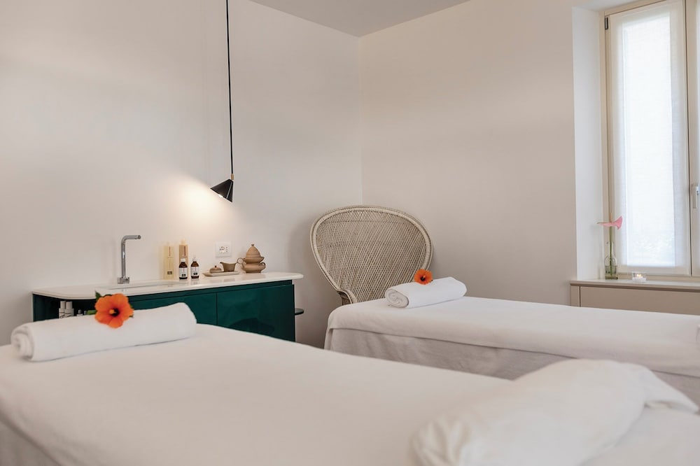 Hotel Regina Adelaide 4/50