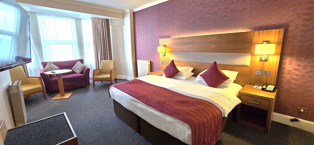 The Empress Hotel 25/64