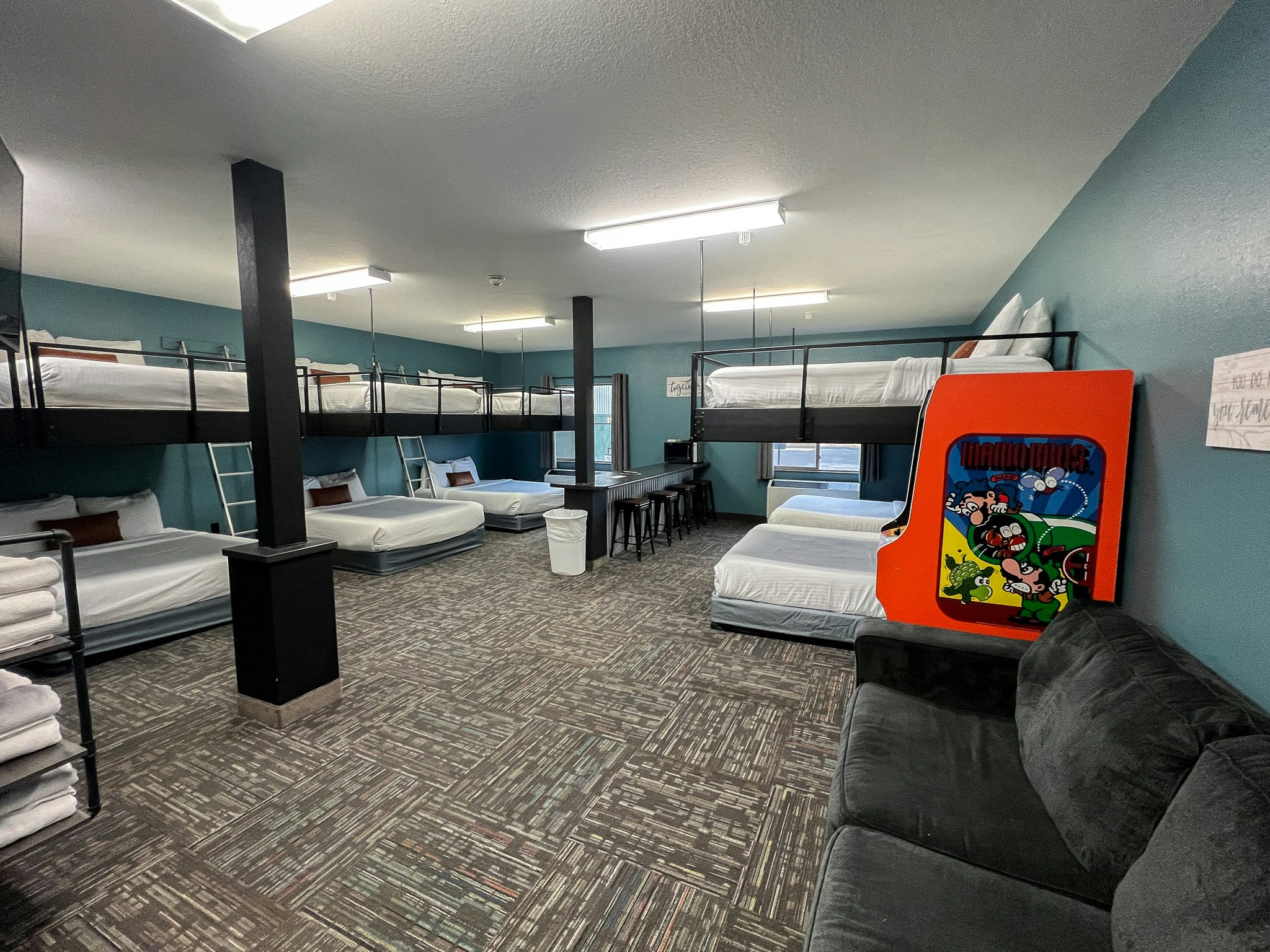 Metropolis Resort 65/67