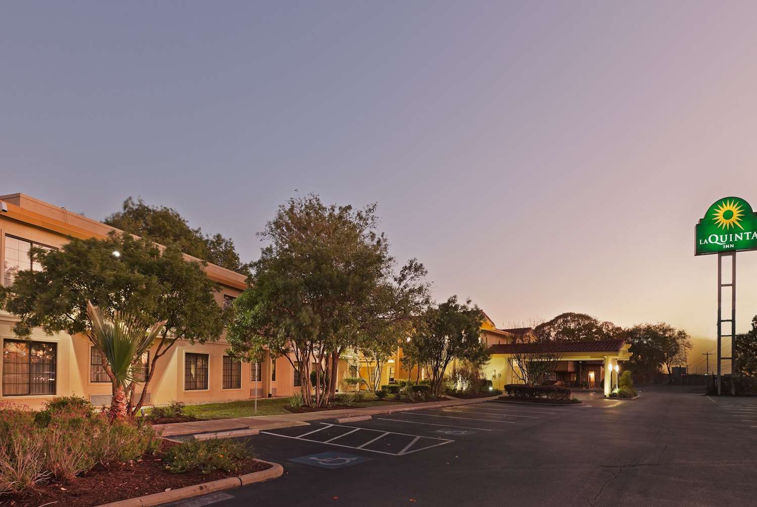 La Quinta Inn by Wyndham Austin Oltorf 3/33