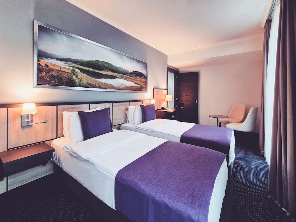 Mercure Tetovo 11/72