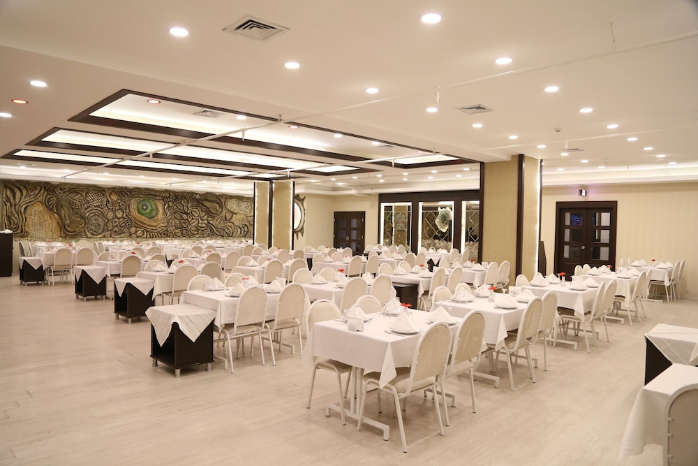 Hotel Buyuk Velic 68/76
