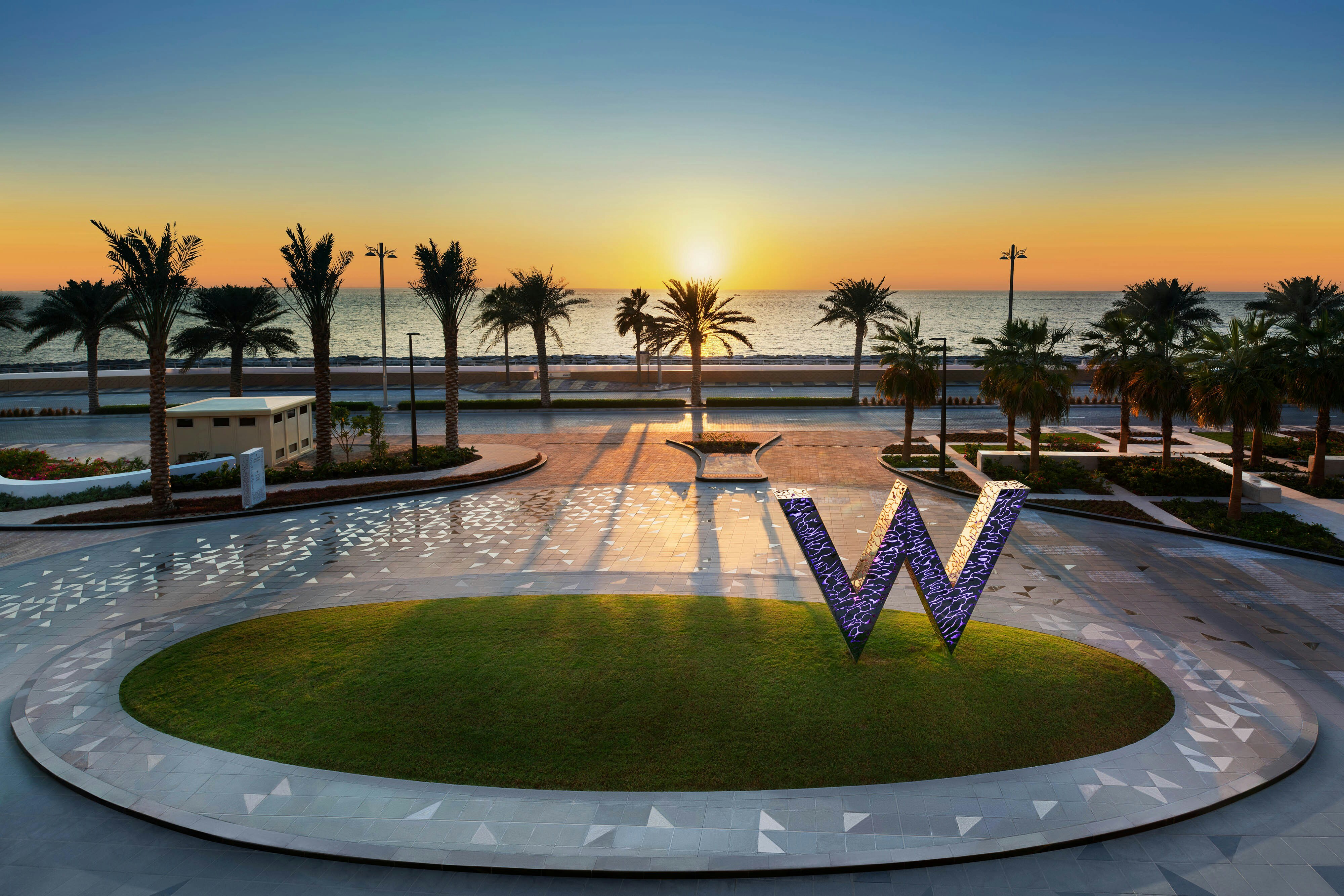 W Dubai – The Palm 56/61