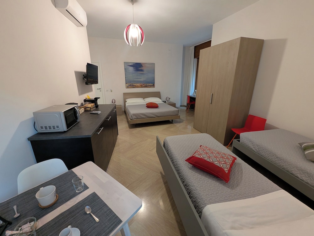 Napoli City Inn B&B 19/31