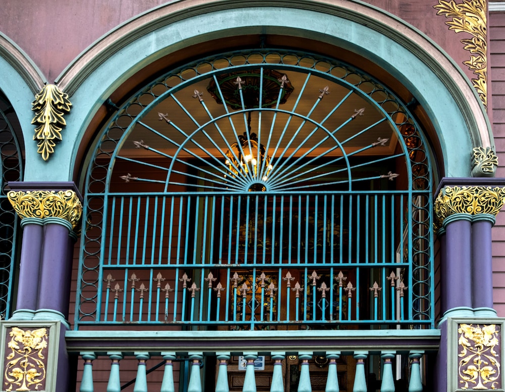 Chateau Tivoli Bed and Breakfast 8/50