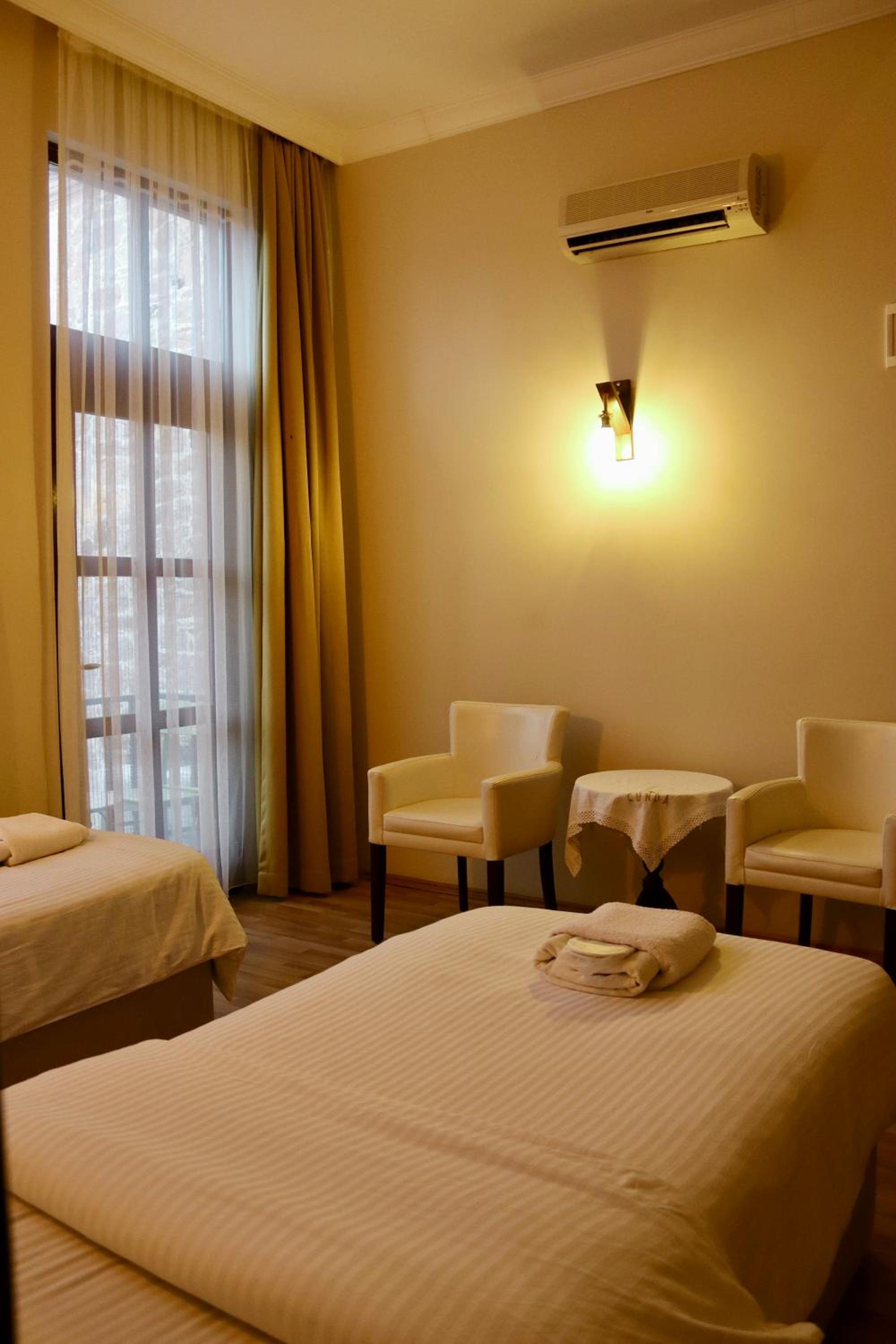 جناح، Eden Selene Hotel 4/4