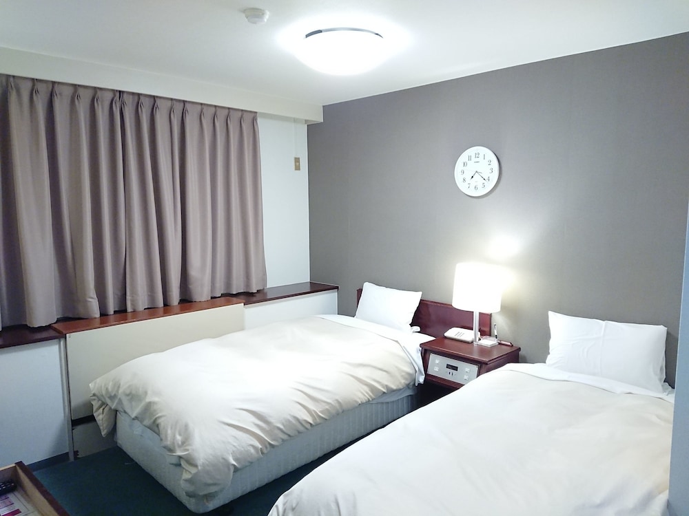 Hotel Crown Hills Imabari 12/68