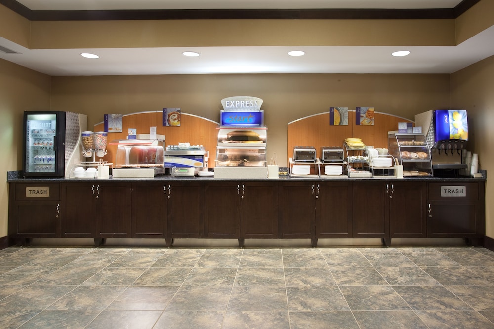 Holiday Inn Express Suites Moab 50/63