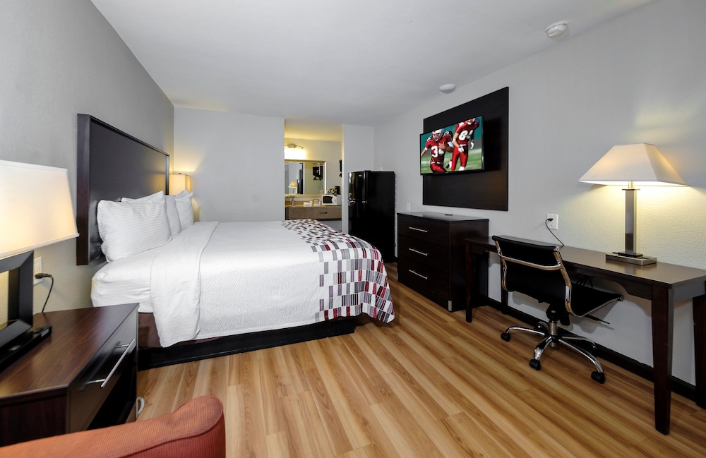 Red Roof Inn Arlington (ex Knights Inn Arlington ) 8/20