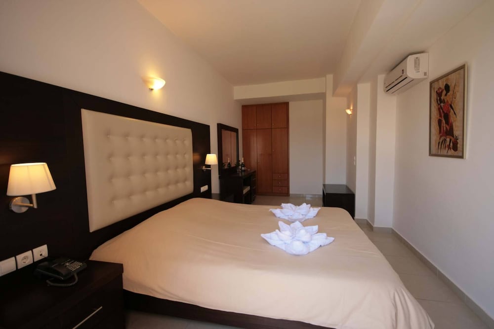 Castro Beach Hotel 17/55