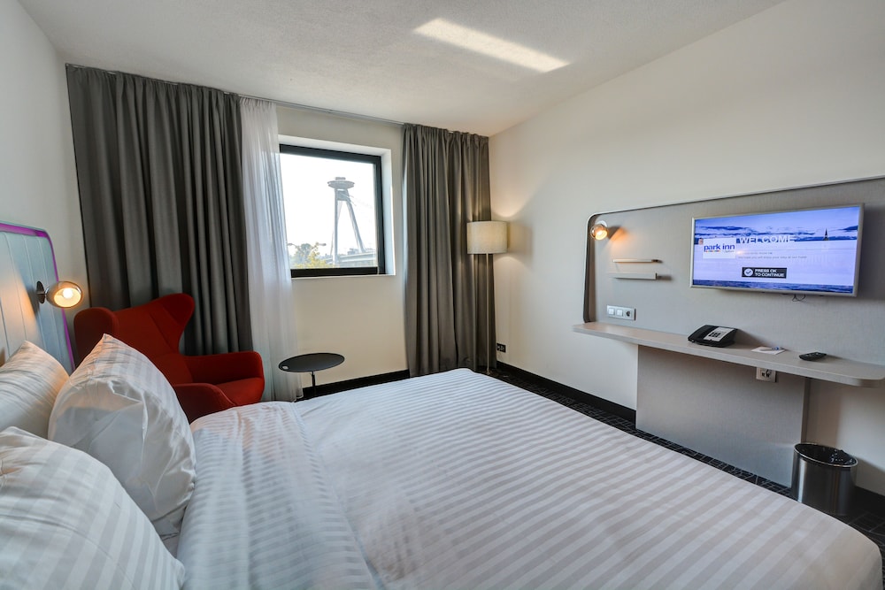 Park Inn by Radisson Danube Bratislava 11/50