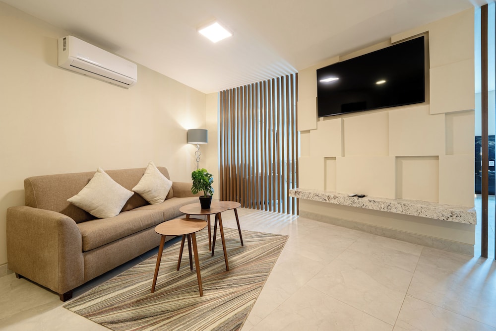 Hotel Estancia Business Class 30/50