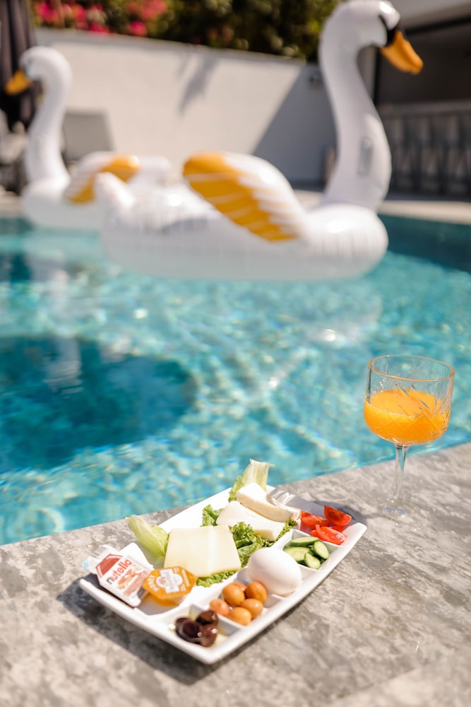 Swan Boutique Hotel 25/35