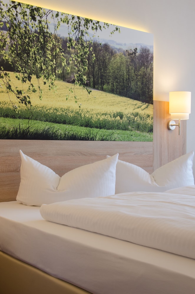 Garden Hotel 22/40