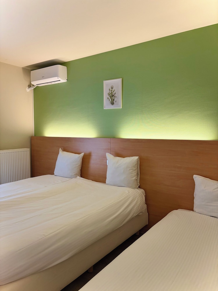 RELAIS DU SILENCE AUBERGE DU VIEUX CEDRE 5/31