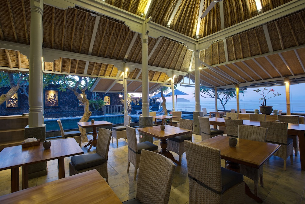 Alam Candi Dive Resort 27/36
