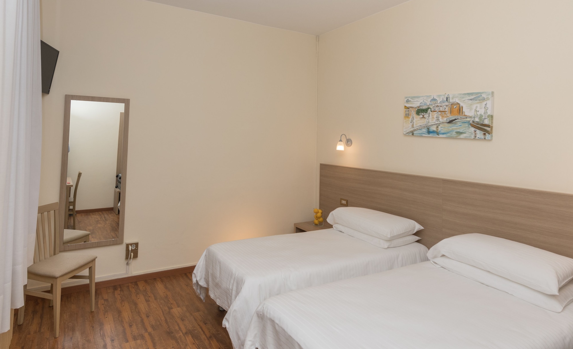 STANDARD, DOUBLE OR TWIN BED