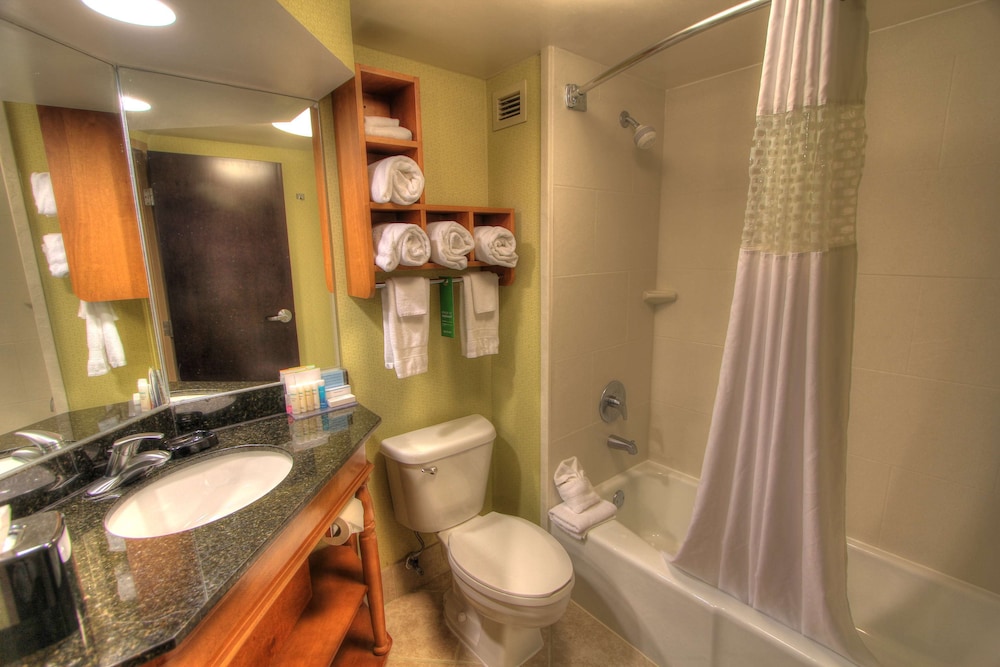 Hampton Inn Gatlinburg 25/68