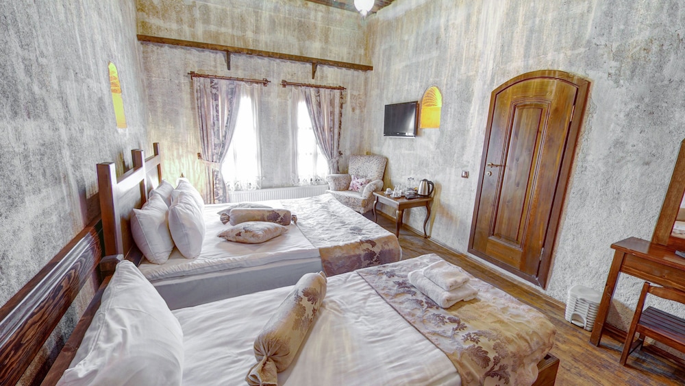 Hikmet's House 6/48