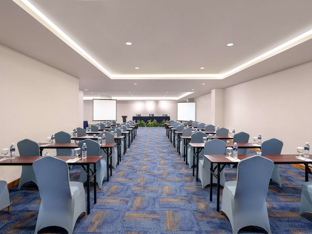 Golden Tulip Springhill Lampung 40/50