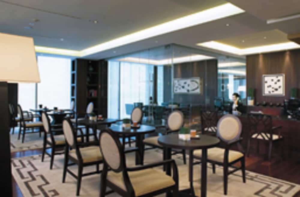 Ramada Plaza by Wyndham Gwangju 38/47