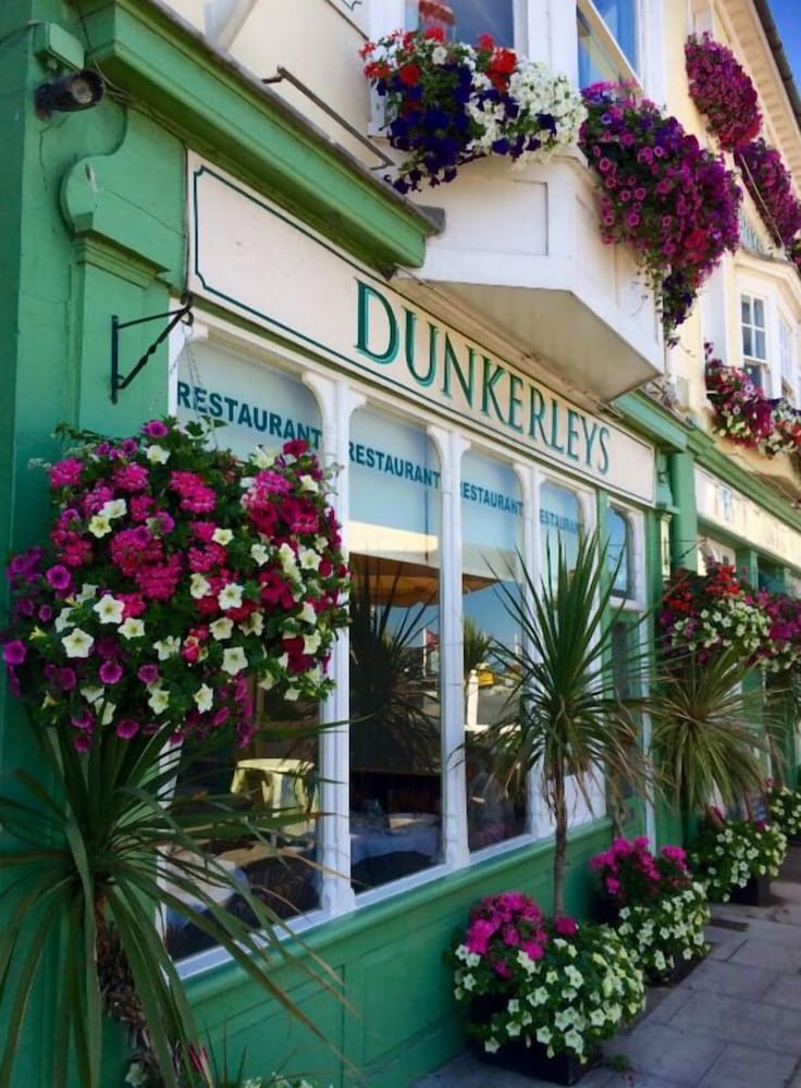 Dunkerley's Restaurant and Hotel 4/32