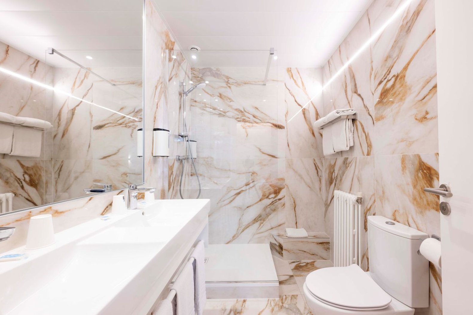 Hotel La Residence Place Bellecour Lyon 37/42
