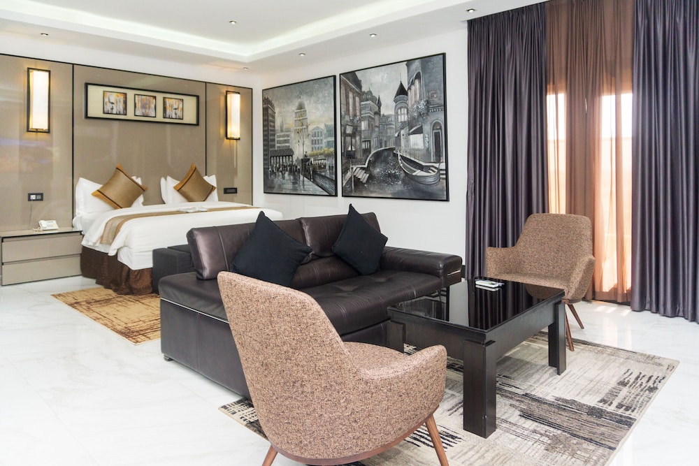 Green Point Hotel 28/50