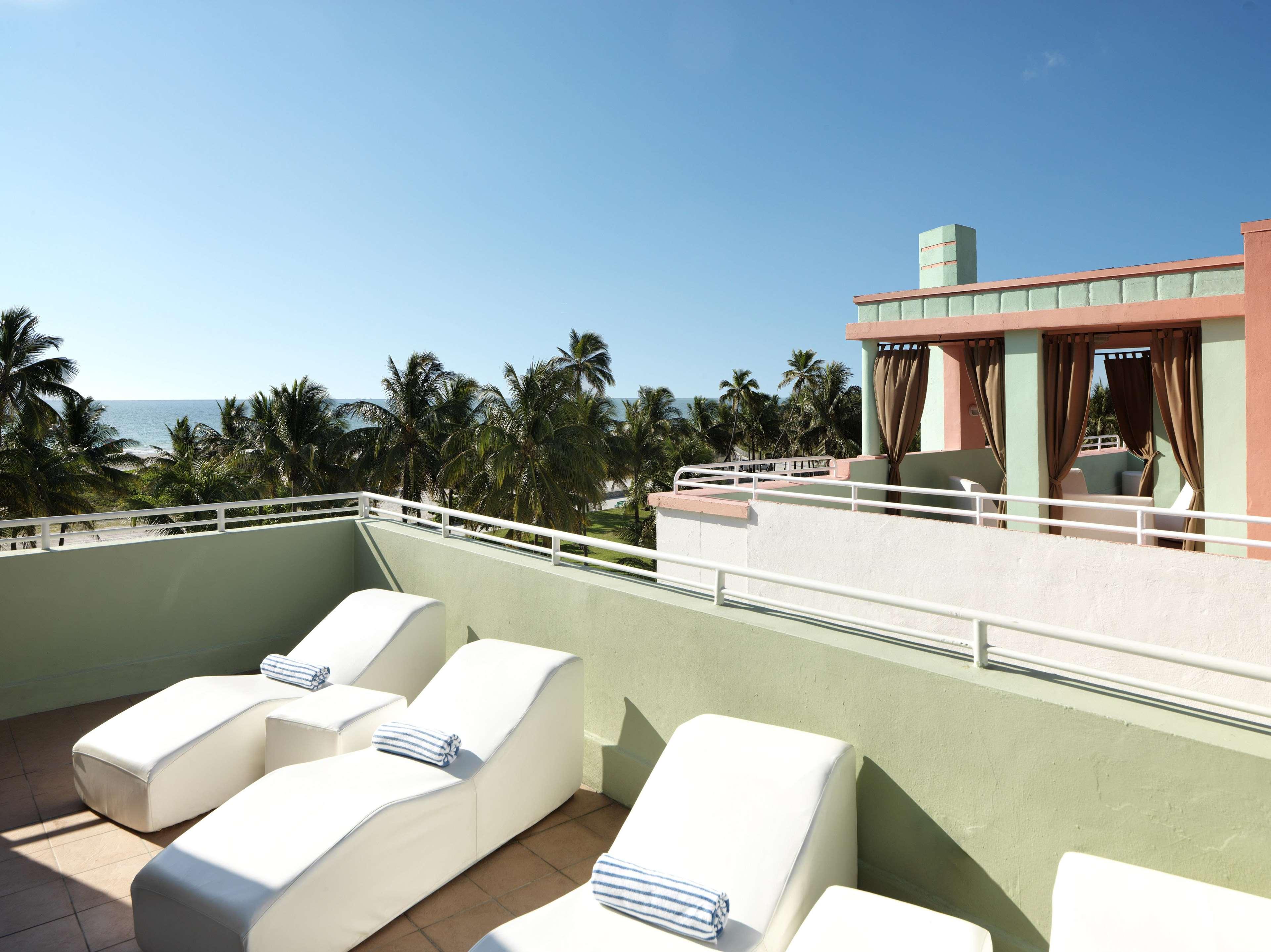 swimming pool spa