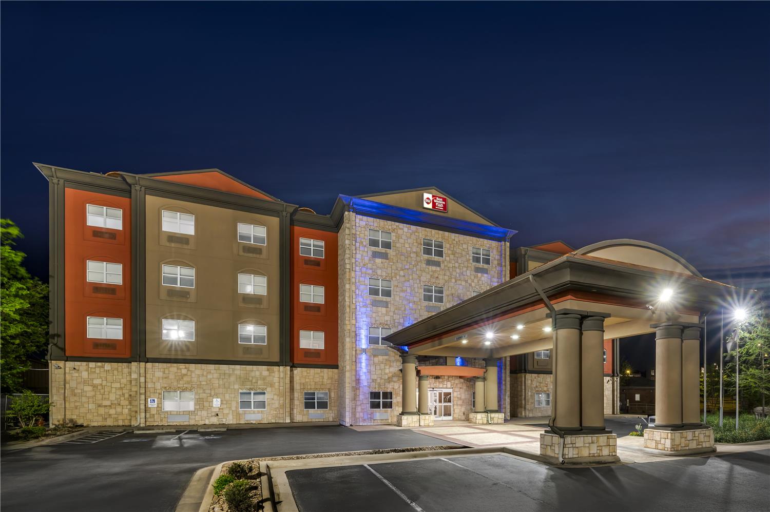 Best Western Plus JFK Inn & Suites 2/49