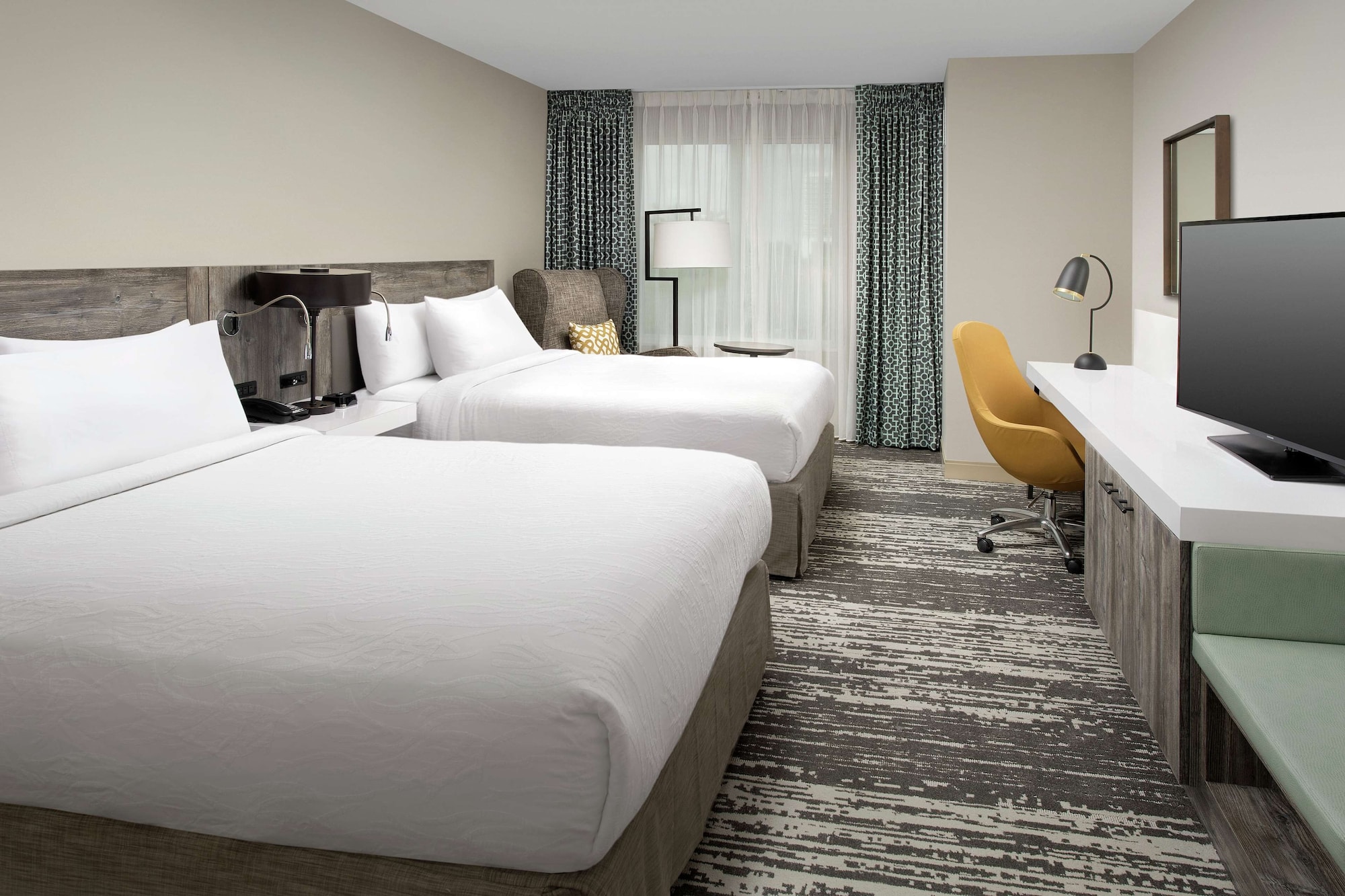 room, 2 queen beds, pool view