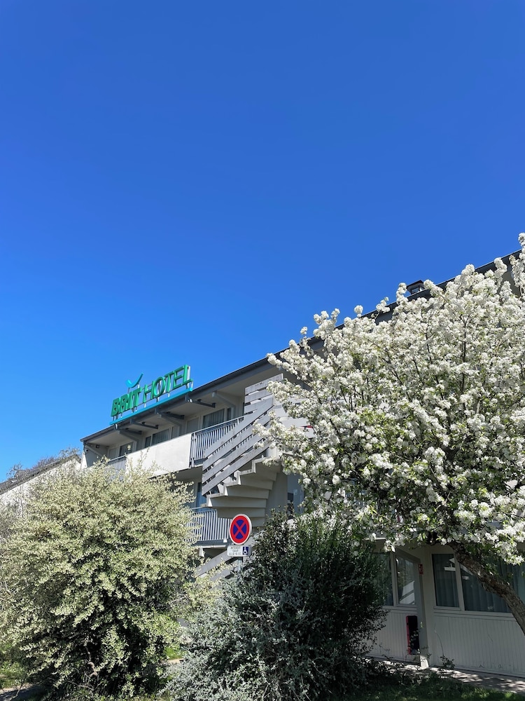 Brit Hotel Quimper Sud 53/60