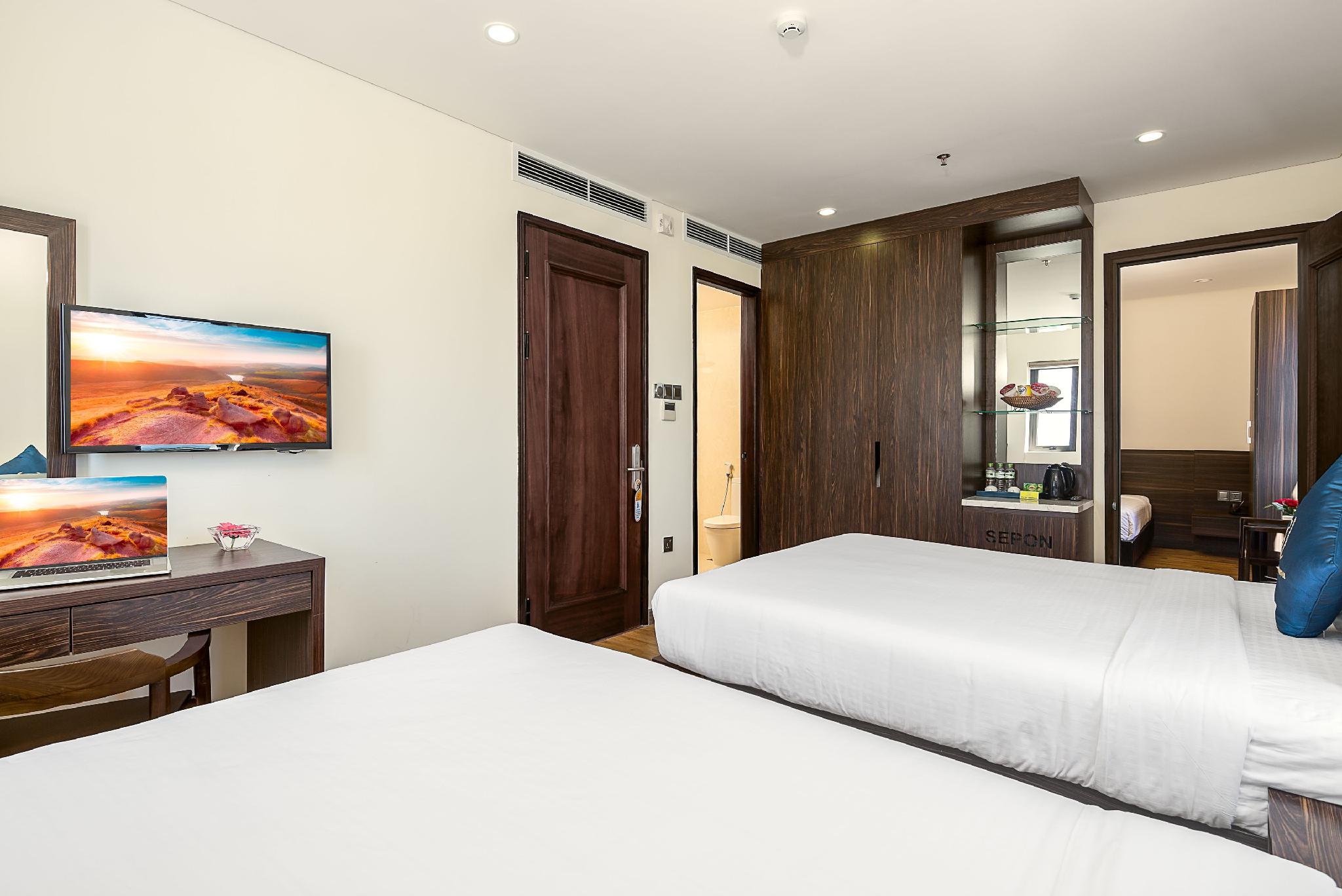 غرفة قياسية ثلاثية