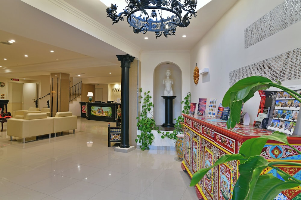 Villa Linda 4/44
