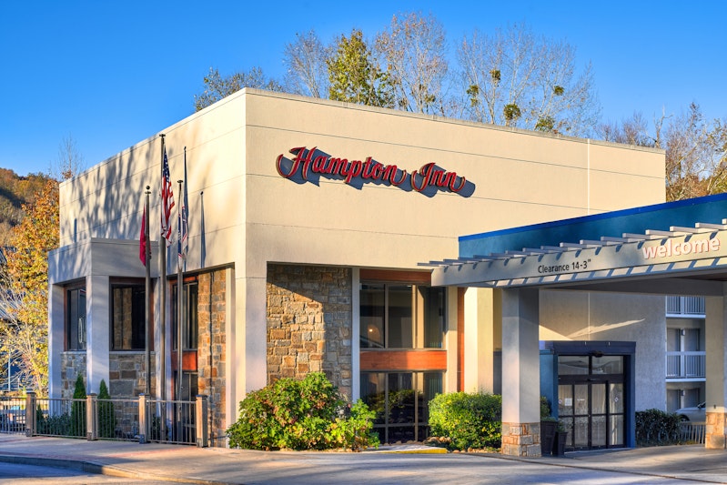 Hampton Inn Gatlinburg 2/68